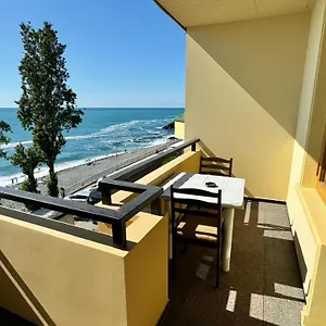 Guelden Karaboecek Garden Apart Otel